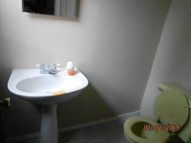 704 South Morrison Road Muncie, IN 47304 - Photo 8 of 13 Gallery Image 8