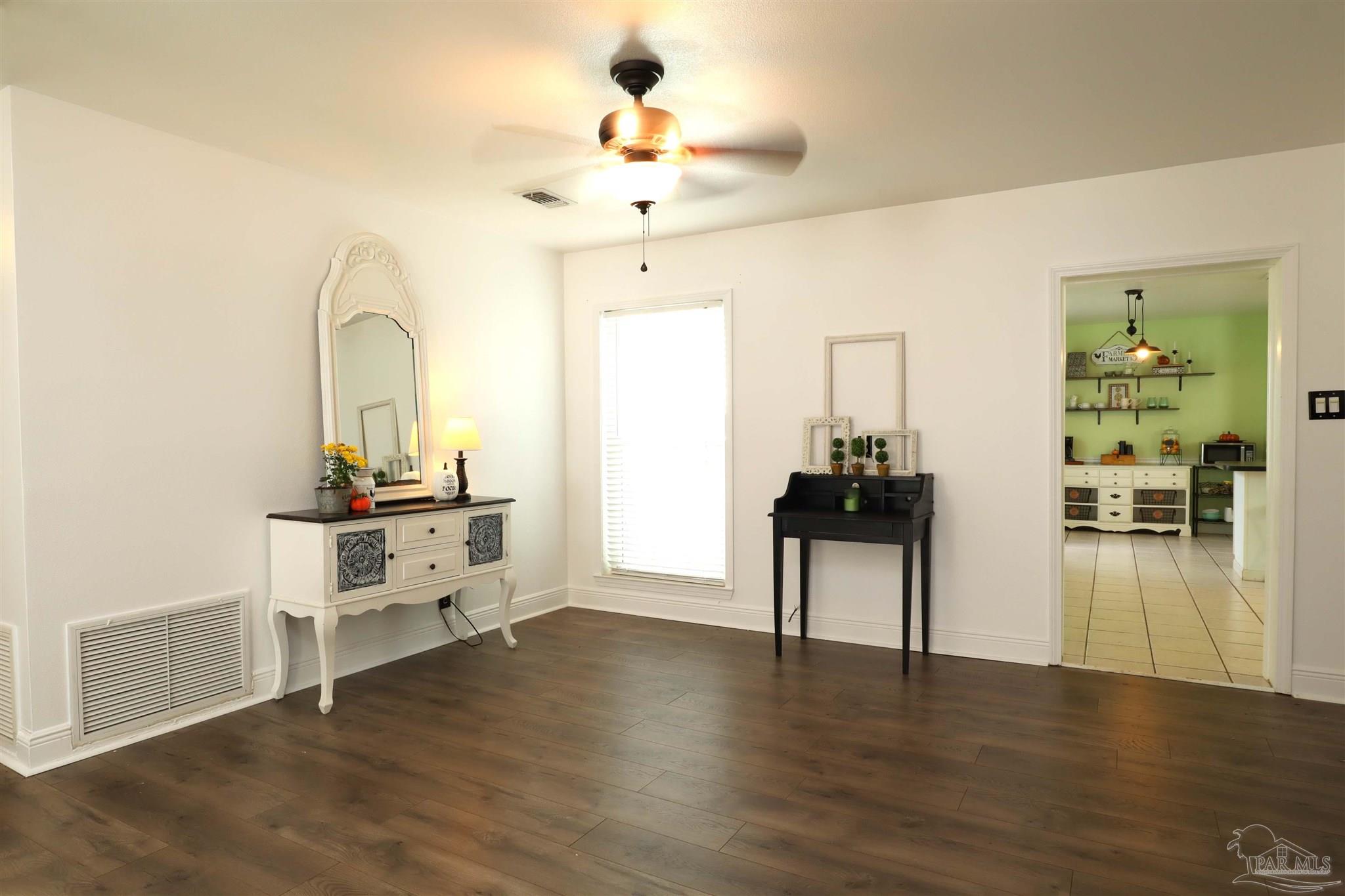 2351 Dunsford Road Jay, FL 32565 - Photo 16 of 49 Gallery Image 16