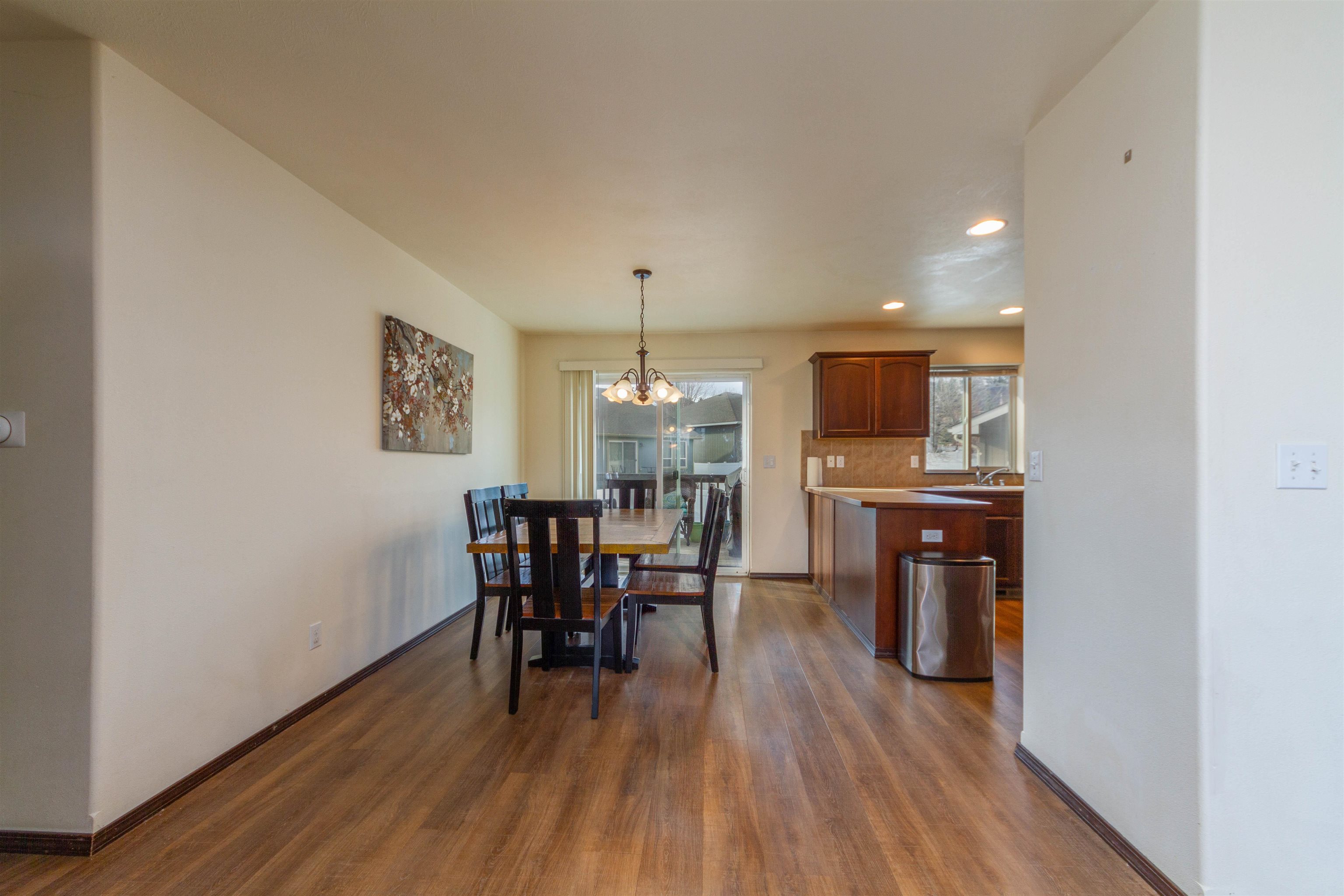 701 East Silver Pine Road Colbert, WA 99005 - Photo 3 of 27 Gallery Image 3