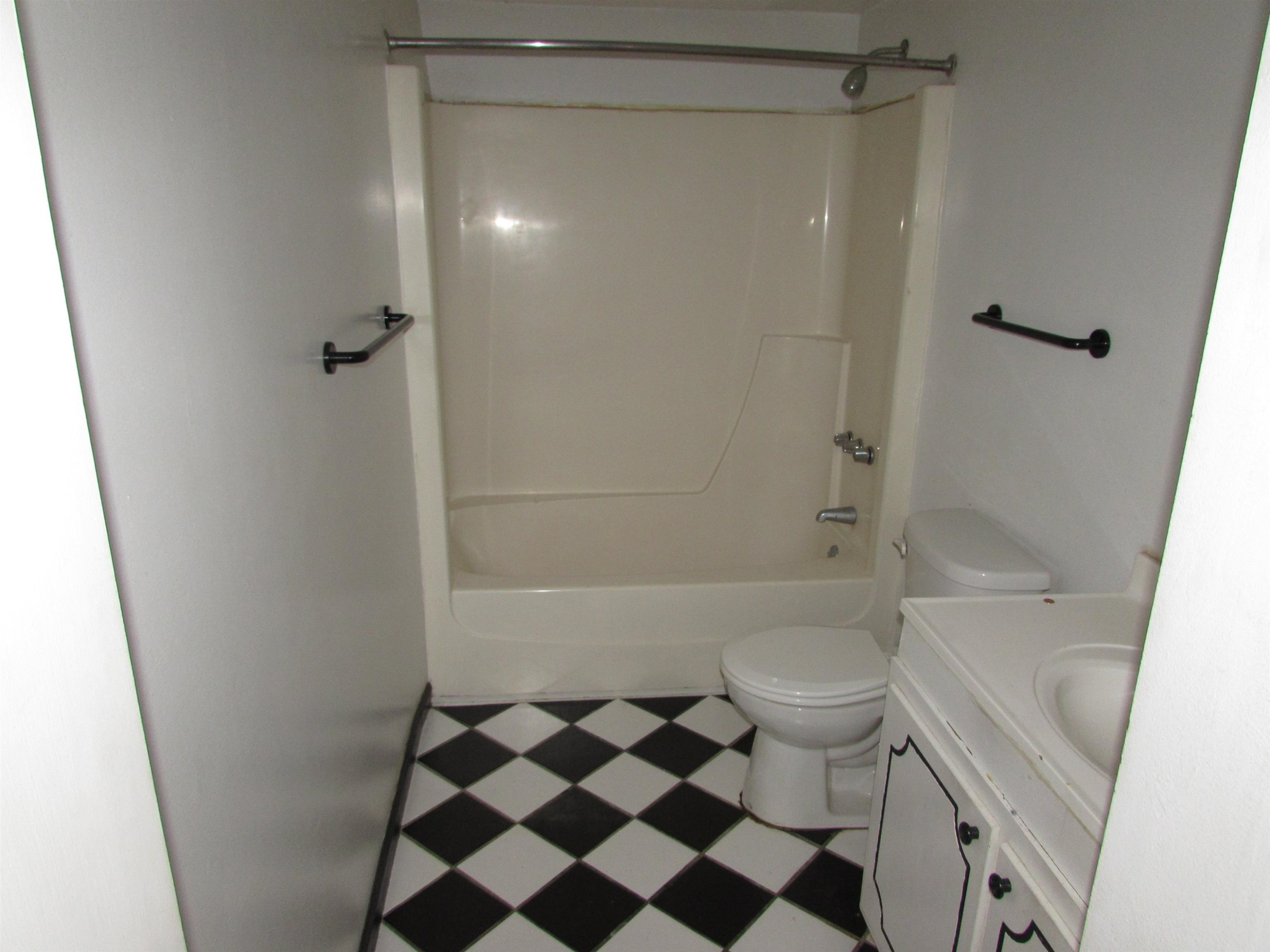 5612 Falls Of Neuse Road, Unit F Raleigh, NC 27609 - Photo 12 of 27 Photo 12