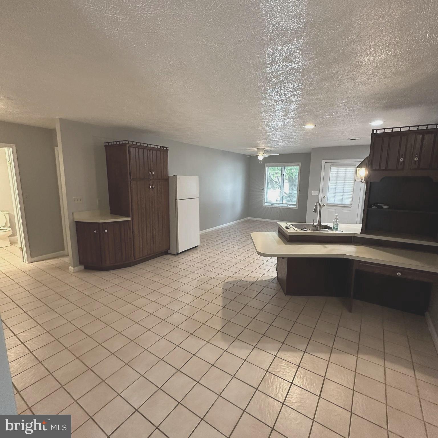 323 Stonegate Court Chambersburg, PA 17201 - Photo 6 of 23 Gallery Image 6