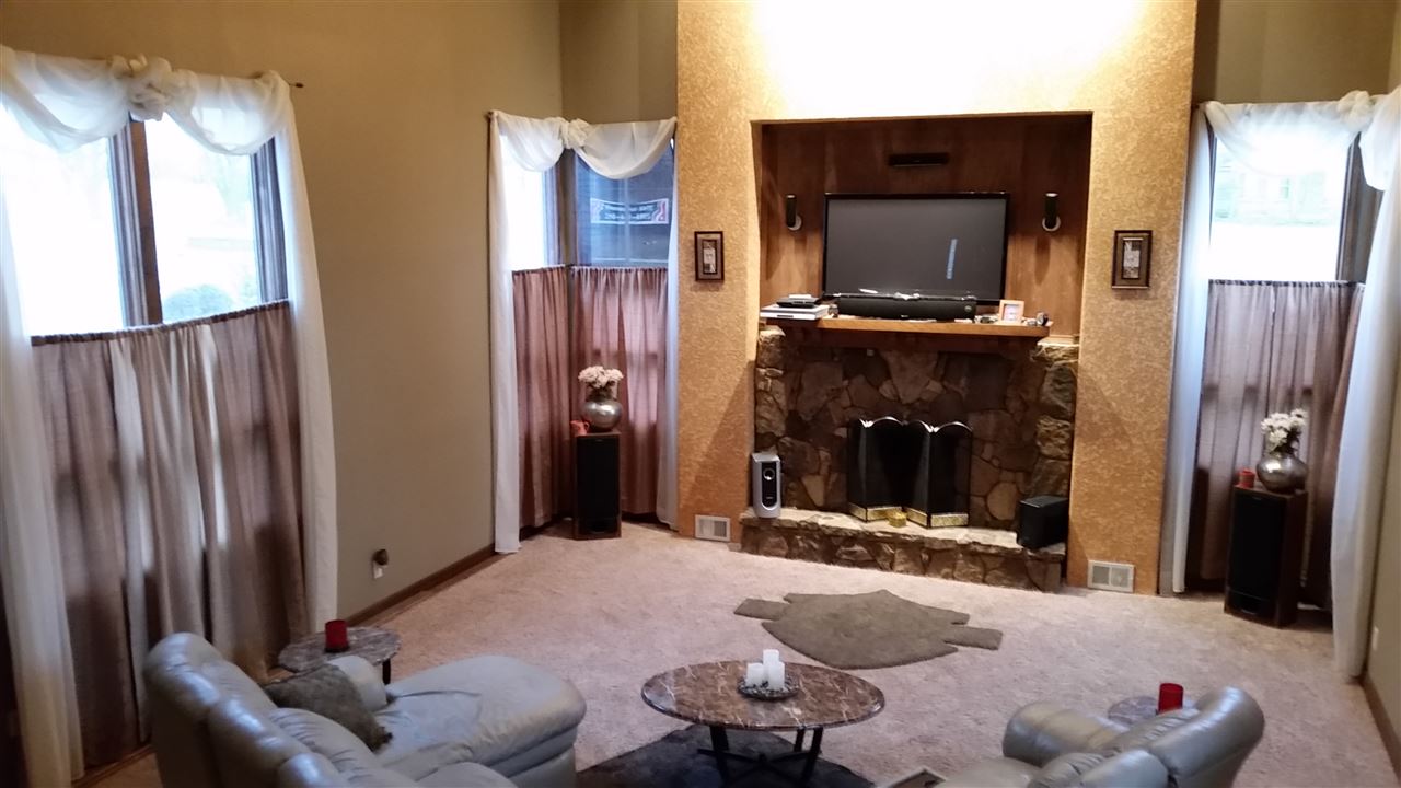 2325 East Tillman Road Fort Wayne, IN 46816 - Photo 14 of 25