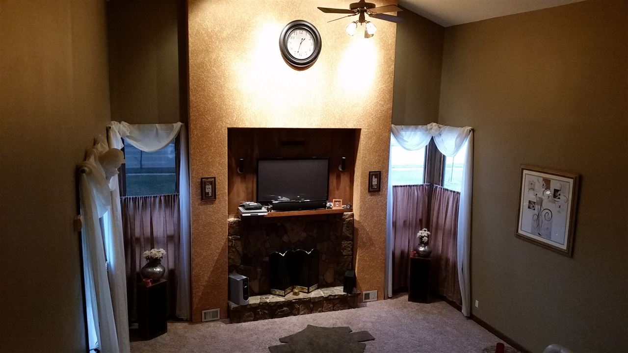 2325 East Tillman Road Fort Wayne, IN 46816 - Photo 15 of 25