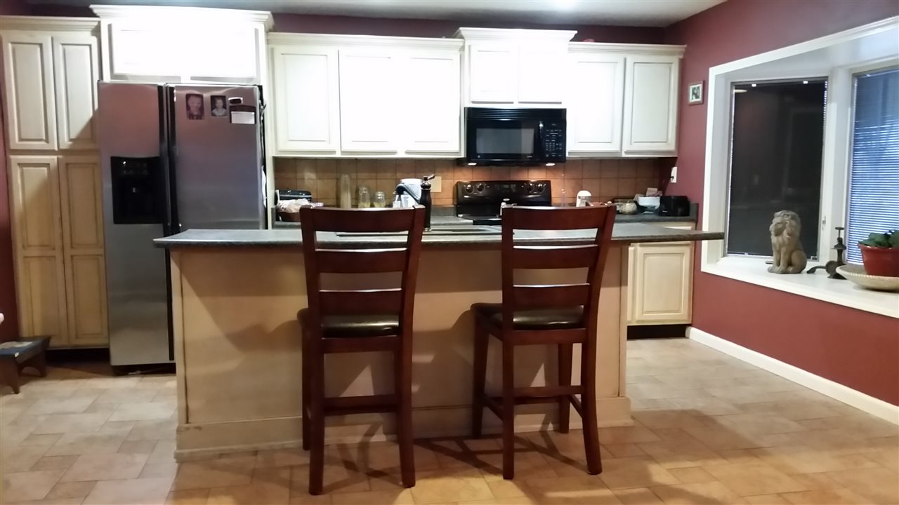 2325 East Tillman Road Fort Wayne, IN 46816 - Photo 7 of 25