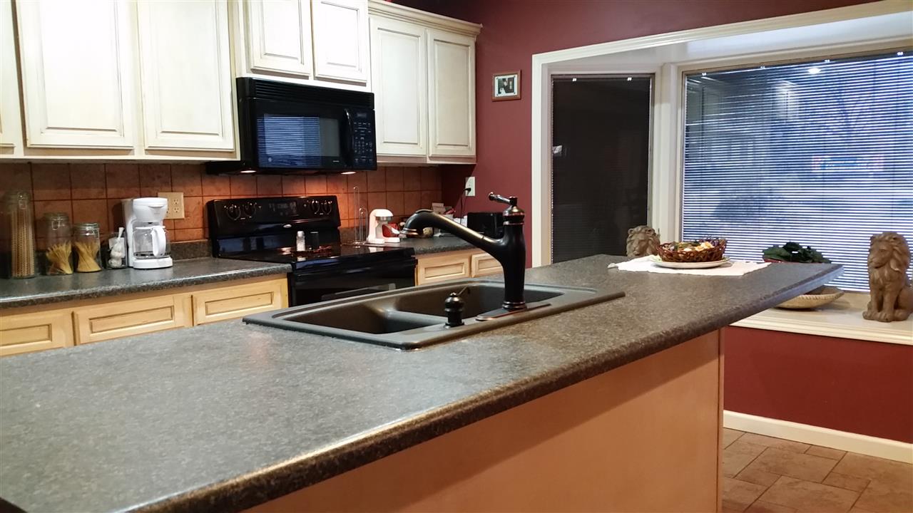 2325 East Tillman Road Fort Wayne, IN 46816 - Photo 9 of 25