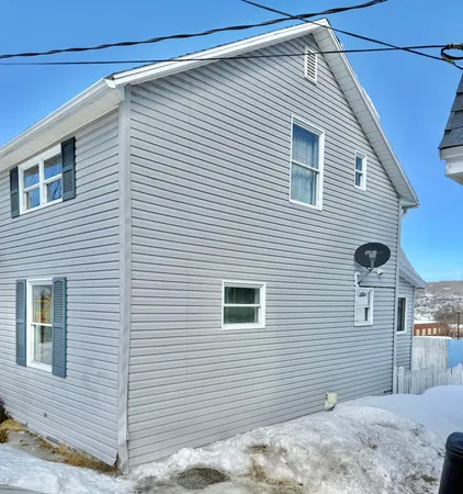 $117,900 | 362 St Thomas Street, Madawaska, ME 04756