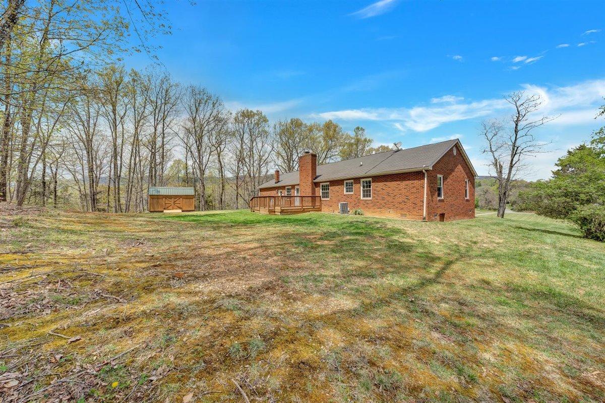 982 White Church Road Fincastle, VA 24090 - Photo 31 of 32 Home view