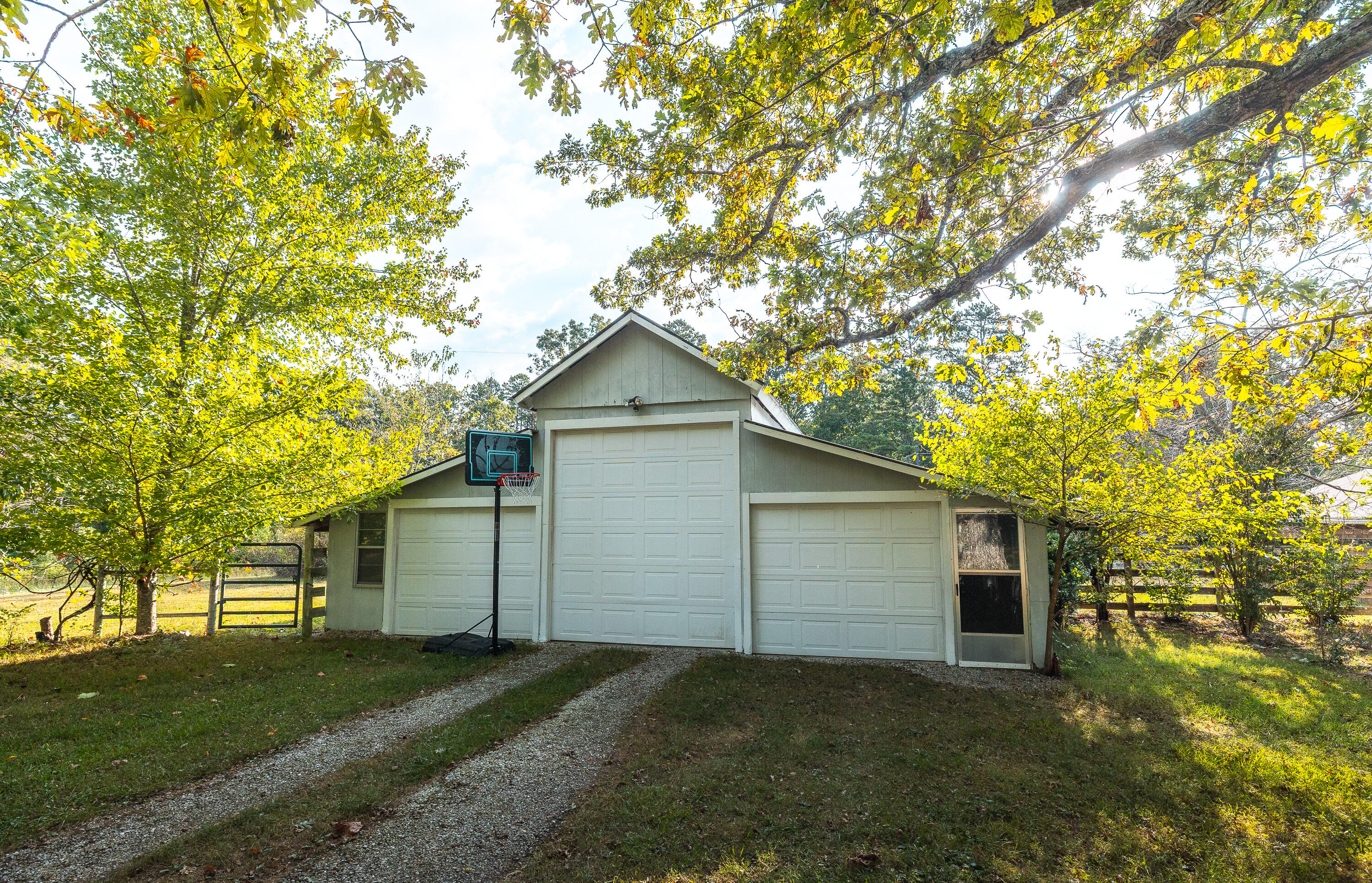 658 Rr 63 Cabool, MO 65689 - Photo 38 of 61 HF7A1715