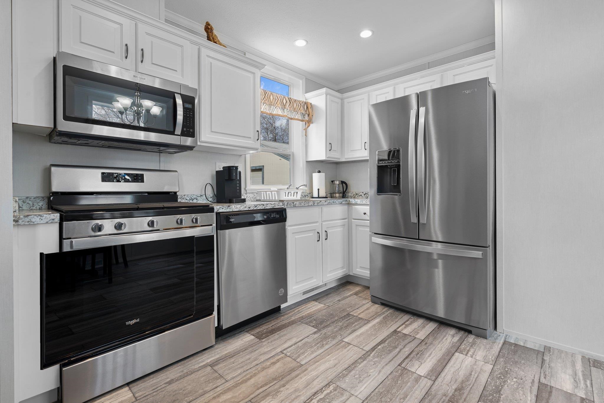 6 Stevens Drive Concord, NH 03301 - Photo 4 of 20