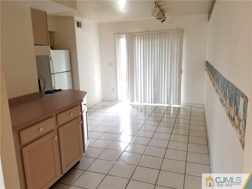182 Evergreen Road, Unit 16A Edison, NJ 08837 - Photo 6 of 17 Gallery Image 6