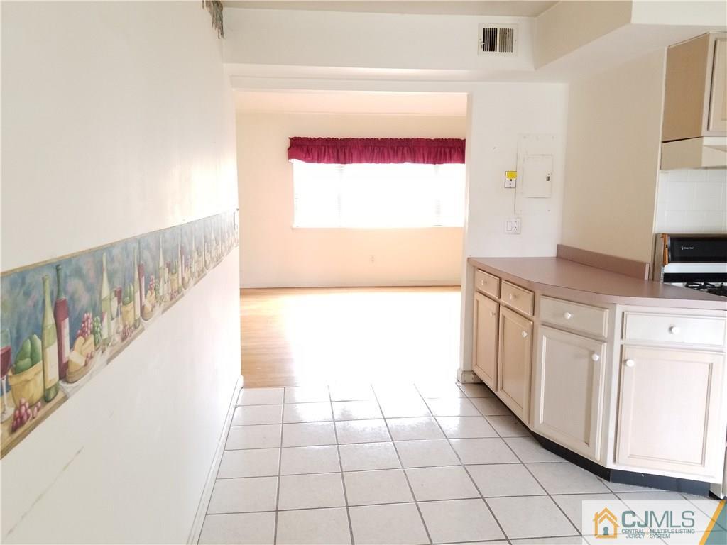 182 Evergreen Road, Unit 16A Edison, NJ 08837 - Photo 8 of 17 Gallery Image 8