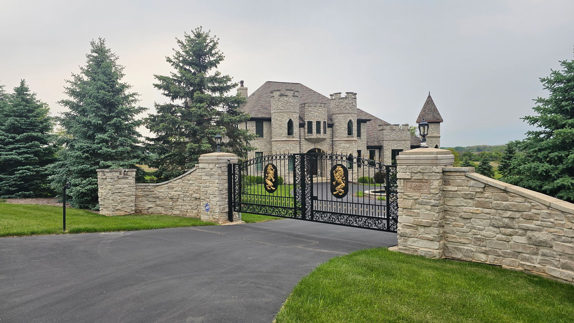 4220 Northgate Drive Spring Grove, IL 60081 - Photo 2 of 106