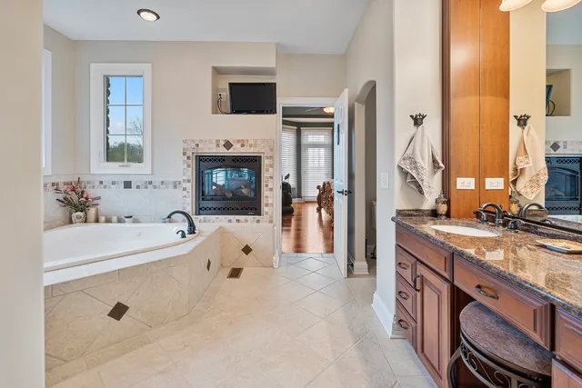 $1,200,000 | 4220 Northgate Drive, Spring Grove, IL 60081