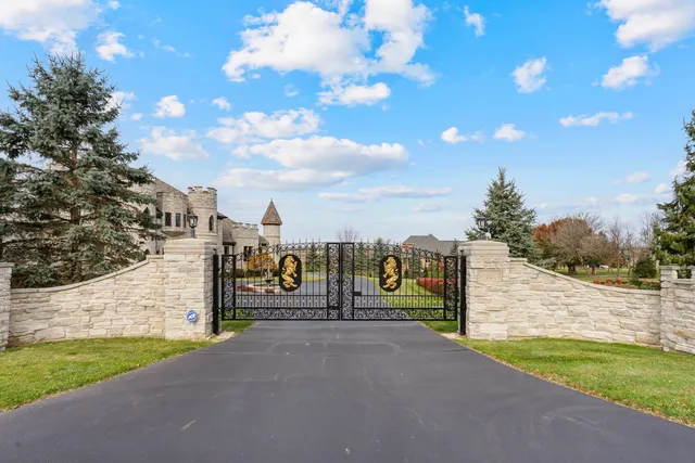 $1,200,000 | 4220 Northgate Drive, Spring Grove, IL 60081