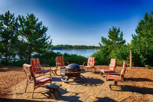 $574,000 | 2374 East Cabin Circle, Makinen, MN 55763