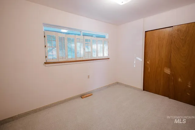 $325,000 | 120 South 11th East, Mountain Home, ID 83647