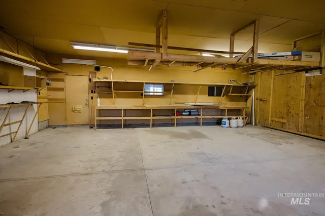 $325,000 | 120 South 11th East, Mountain Home, ID 83647