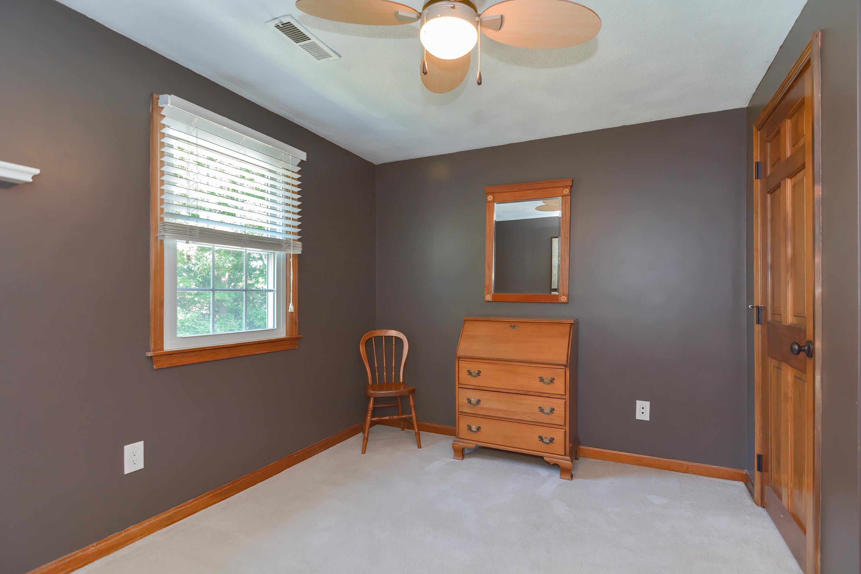 7 Dublin Road Windham, NH 03087 - Photo 19 of 38