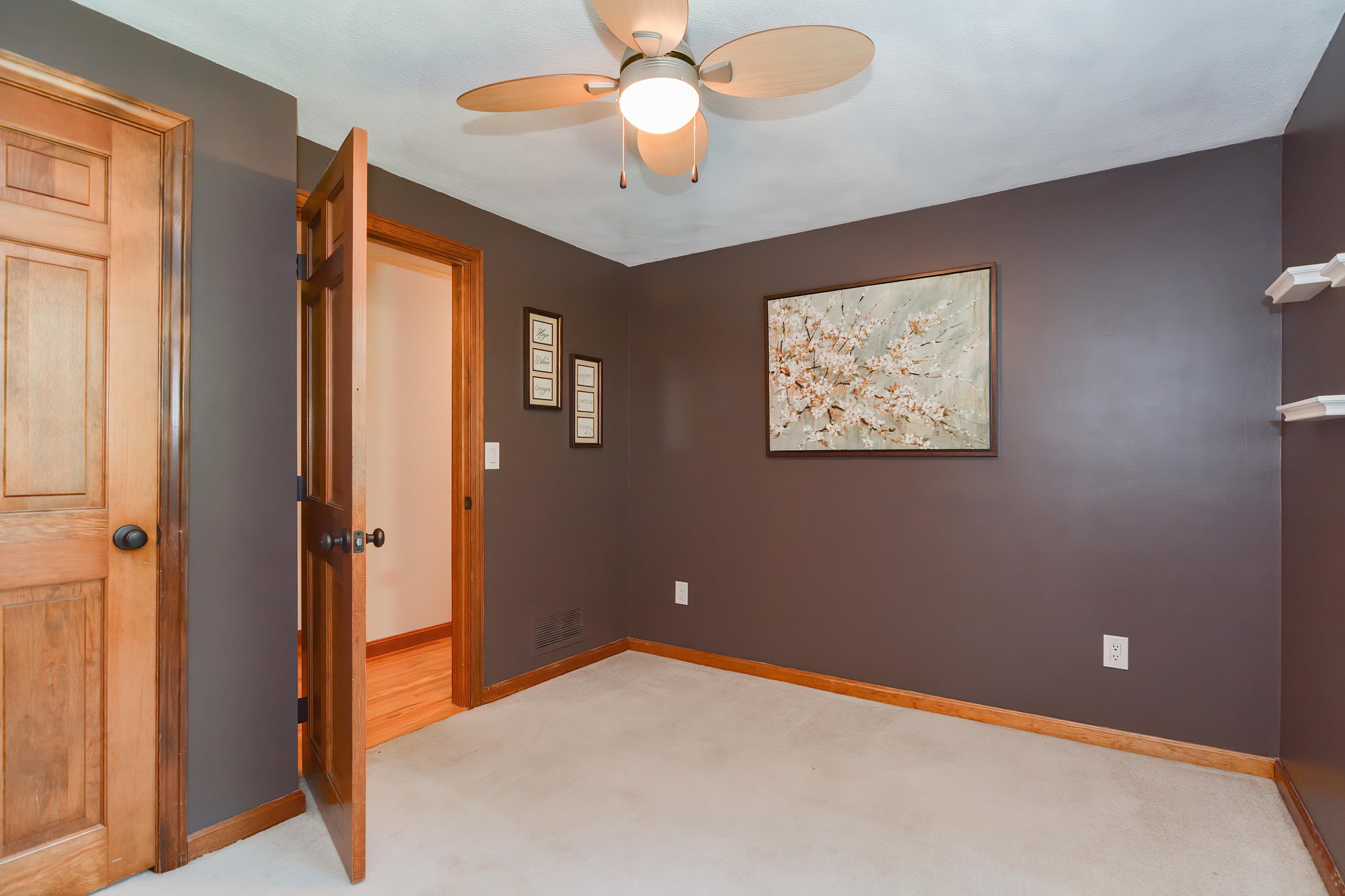 7 Dublin Road Windham, NH 03087 - Photo 20 of 38