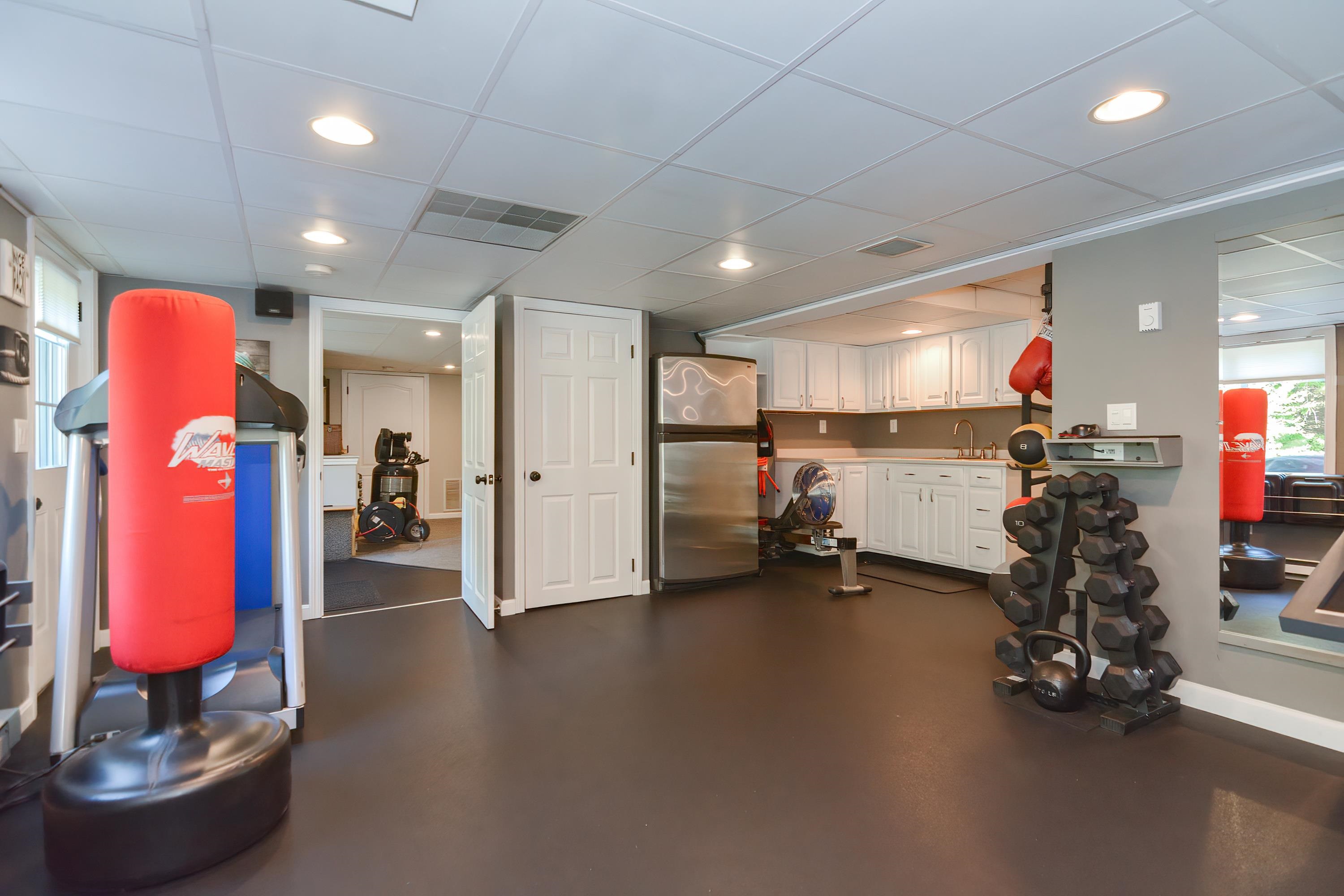 7 Dublin Road Windham, NH 03087 - Photo 23 of 38