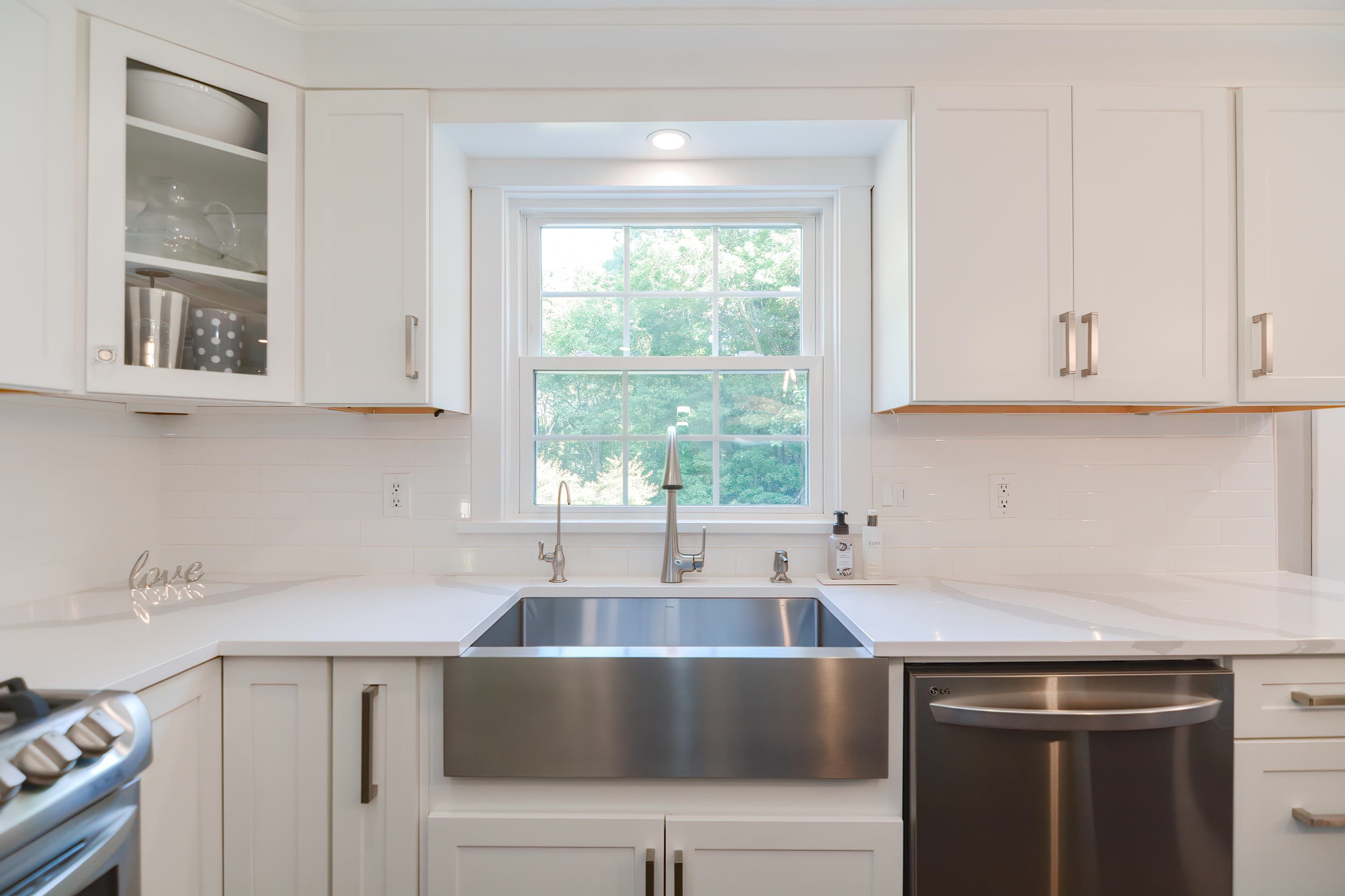 7 Dublin Road Windham, NH 03087 - Photo 34 of 38