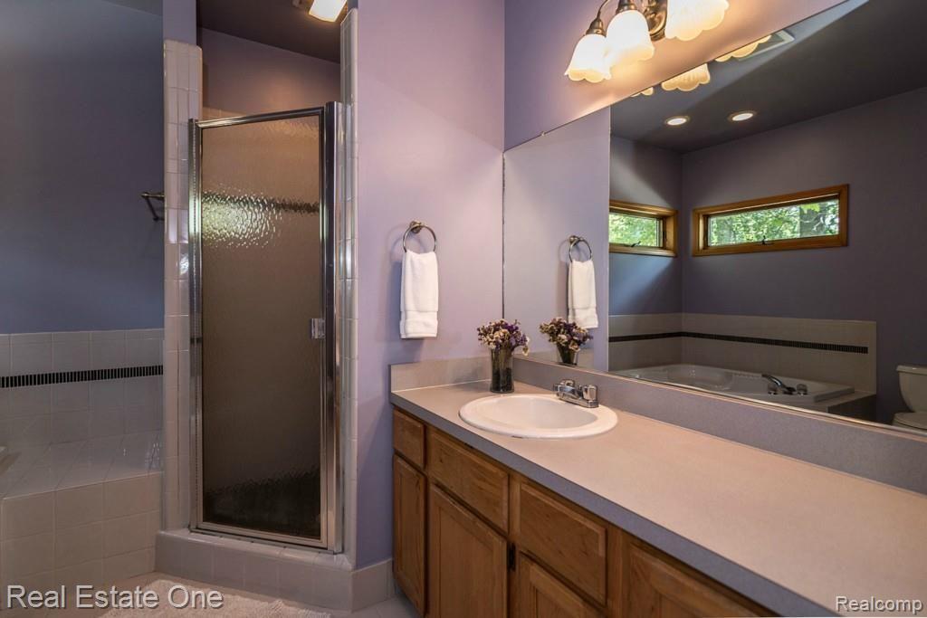 7967 Lee Road Brighton, MI 48116 - Photo 28 of 54 27_17.jpg