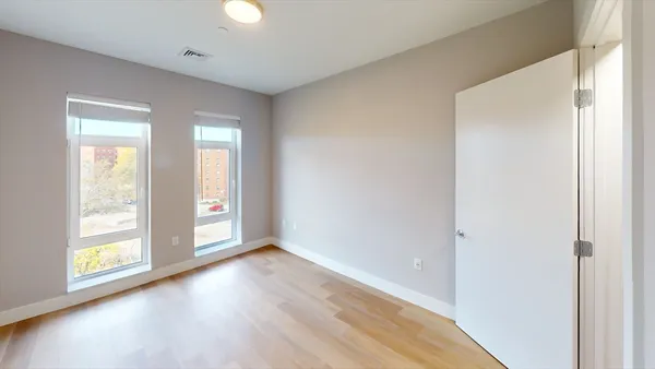 $3,750 | 250 Centre Street, Unit 509, Boston, MA 02119