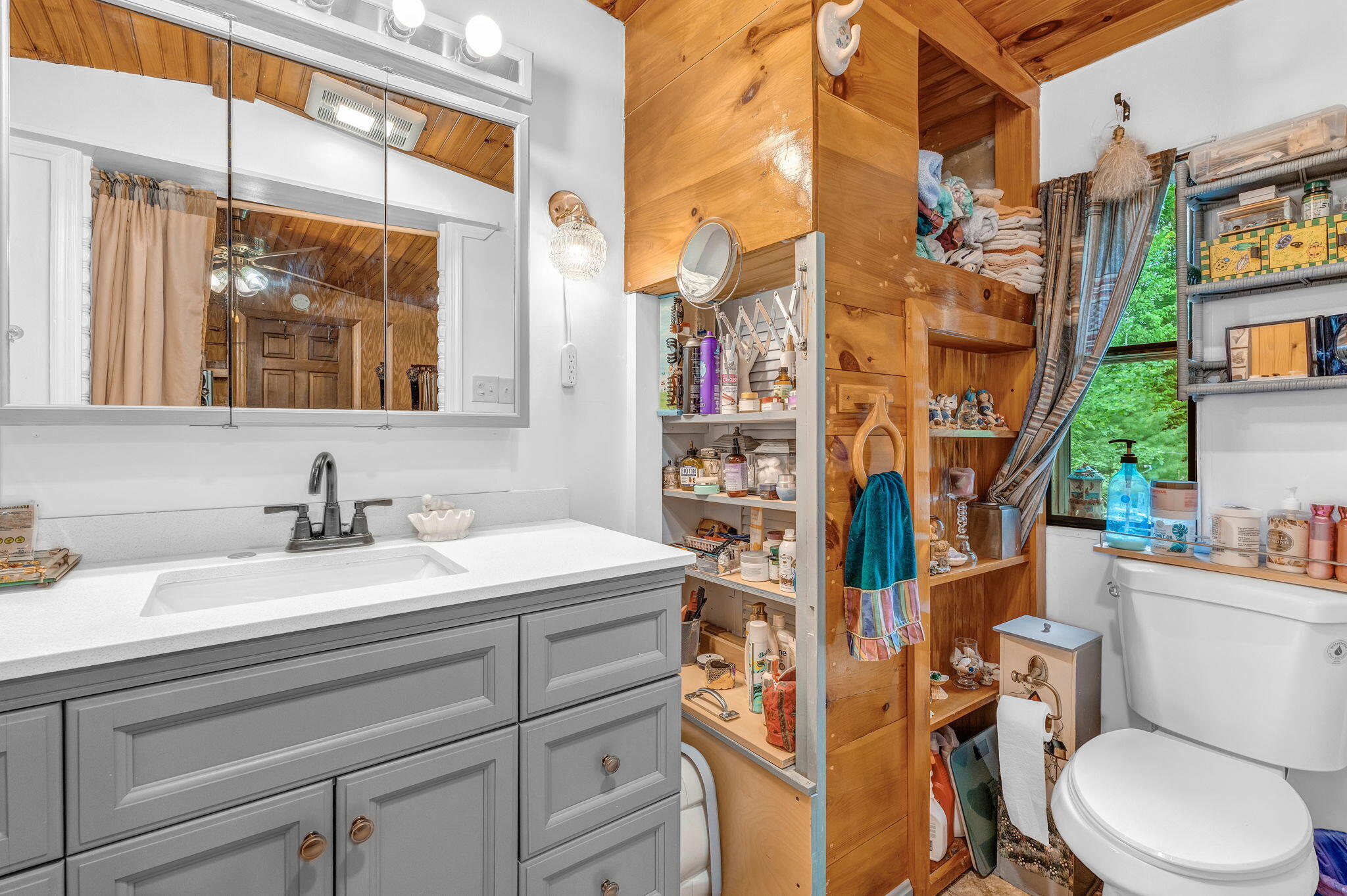 254 Hudson Hill Road Hudson, ME 04449 - Photo 17 of 33 Bathroom