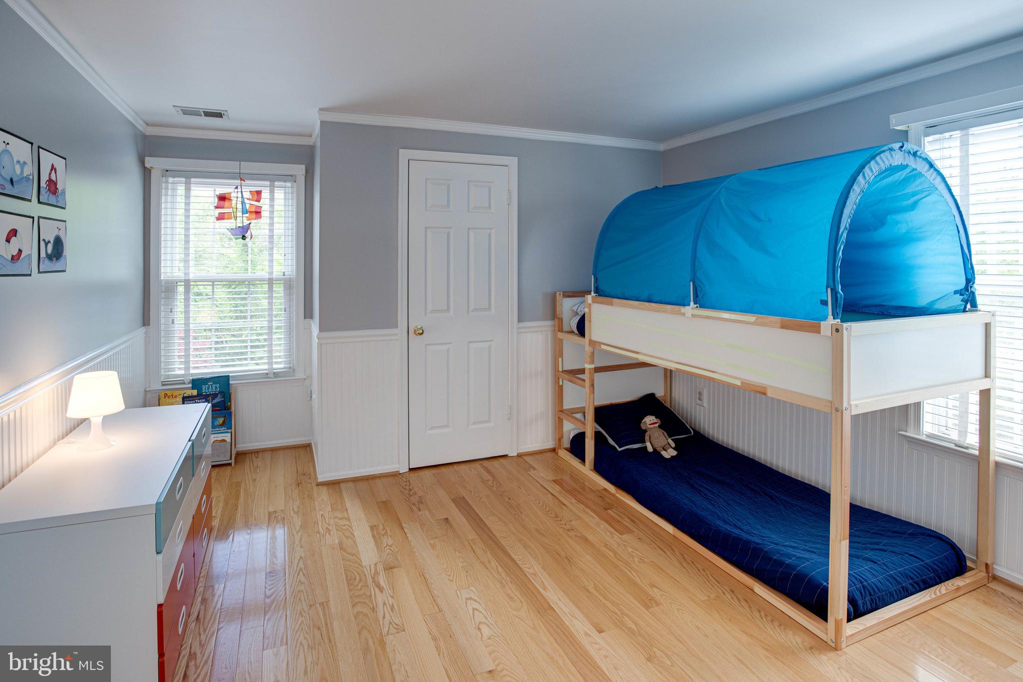 1542 Deer Point Way Reston, VA 20194 - Photo 36 of 68 Bedroom #3 Gleaming Hardwood Floors