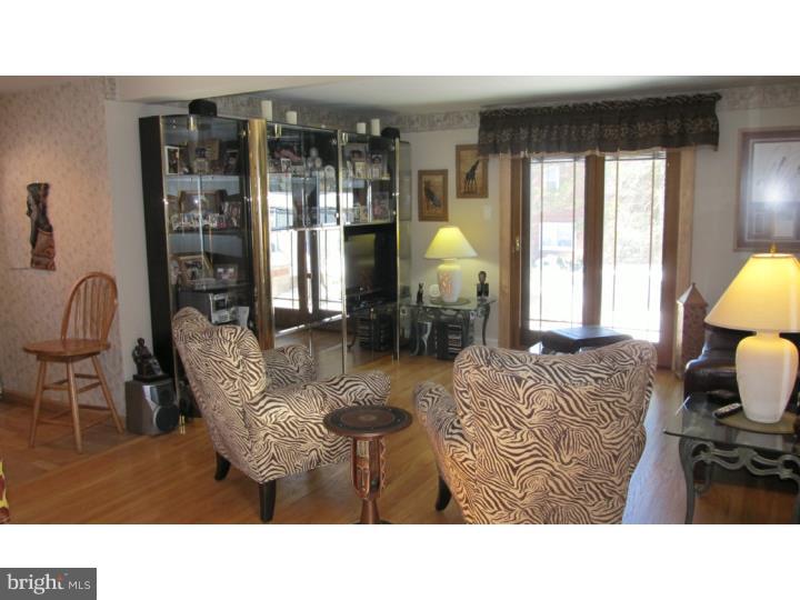 411 Longfellow Road Wyncote, PA 19095 - Photo 15 of 24