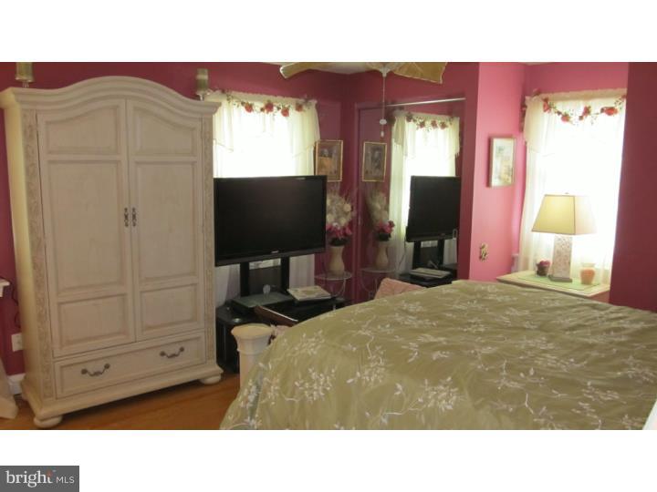 411 Longfellow Road Wyncote, PA 19095 - Photo 18 of 24