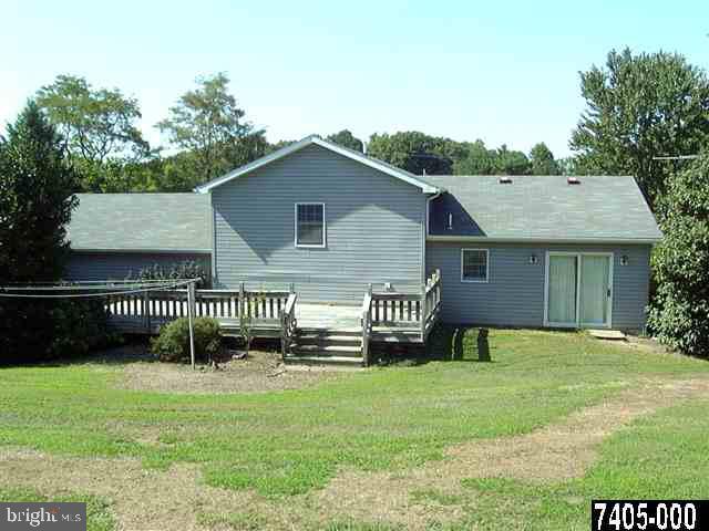 1004 Hoffman Road Windsor, PA 17366 - Photo 12 of 17