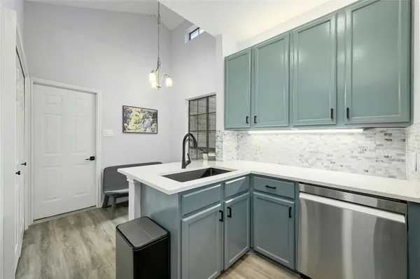 $3,100 | 1741 Spyglass Drive, Unit 119, Austin, TX 78746