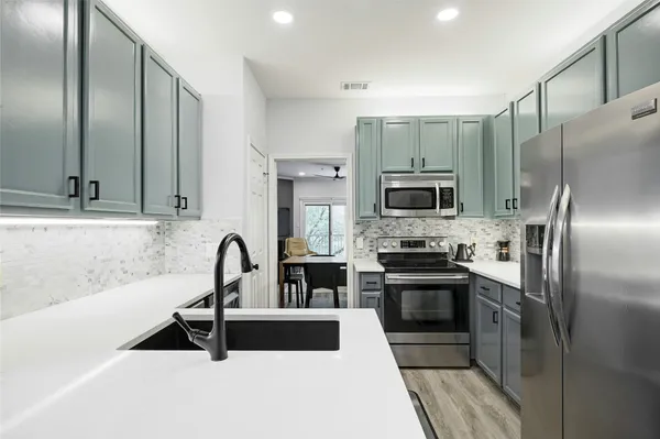 $3,100 | 1741 Spyglass Drive, Unit 119, Austin, TX 78746