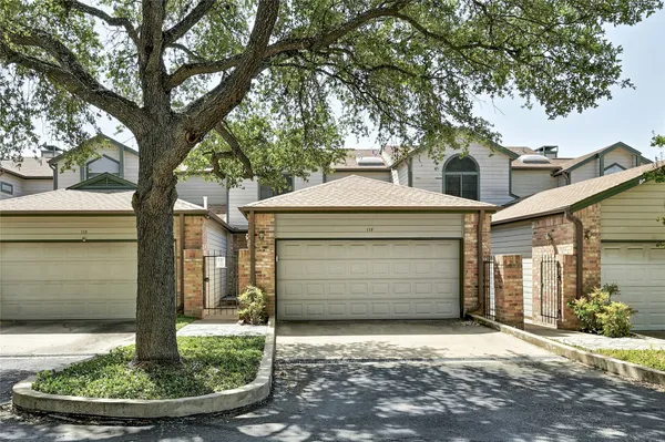 $3,100 | 1741 Spyglass Drive, Unit 119, Austin, TX 78746