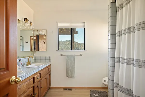 $799,000 | 404 Darfo Drive, Crestline, CA 92325