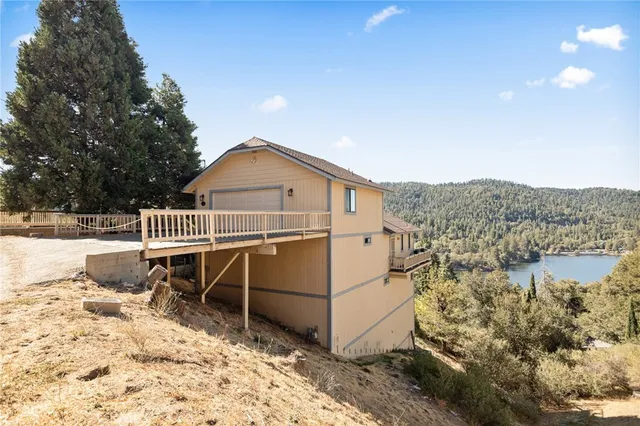 $899,000 | 404 Darfo Drive, Crestline, CA 92325