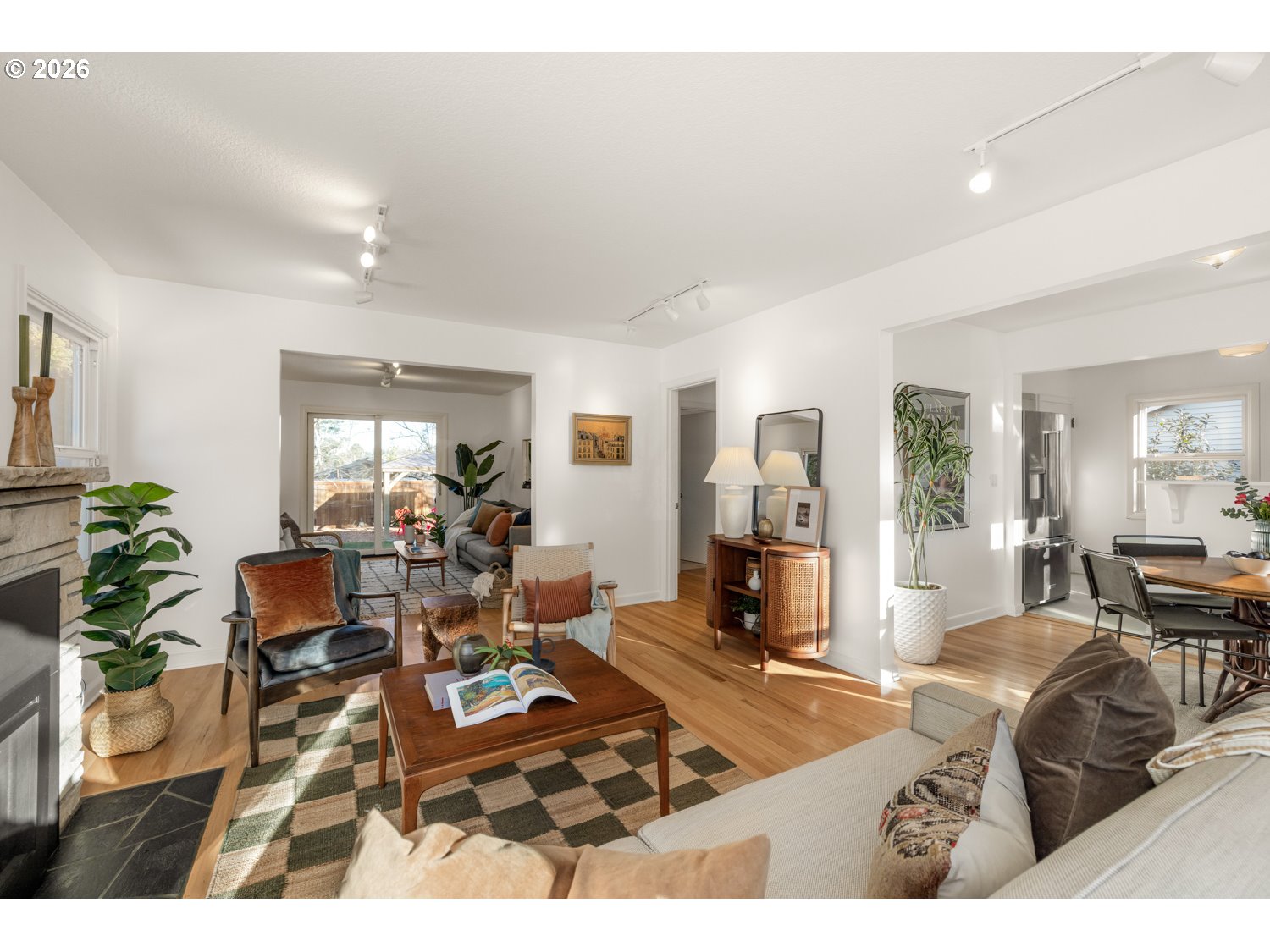 4231 Southeast Long Street Portland, OR 97206 - Photo 2 of 42