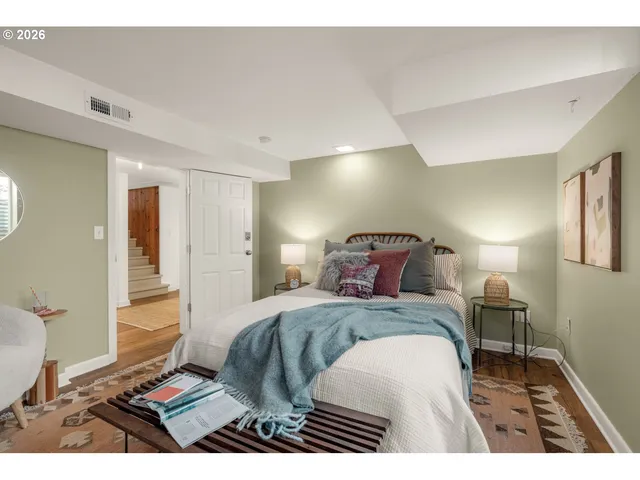 $599,900 | 4231 Southeast Long Street, Portland, OR 97206