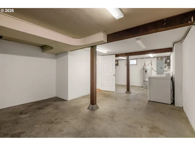 $599,900 | 4231 Southeast Long Street, Portland, OR 97206