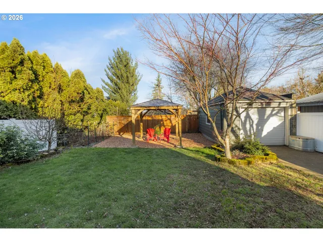 $599,900 | 4231 Southeast Long Street, Portland, OR 97206