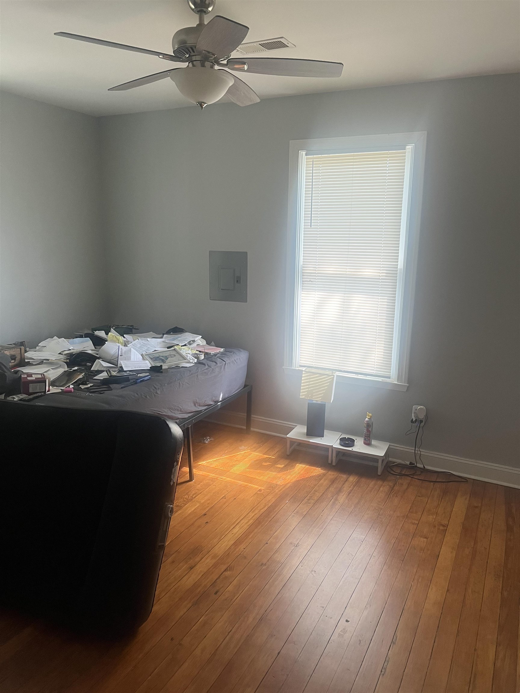 1353 Harbert Avenue Memphis, TN 38104 - Photo 9 of 18 a bedroom with a bed and a window