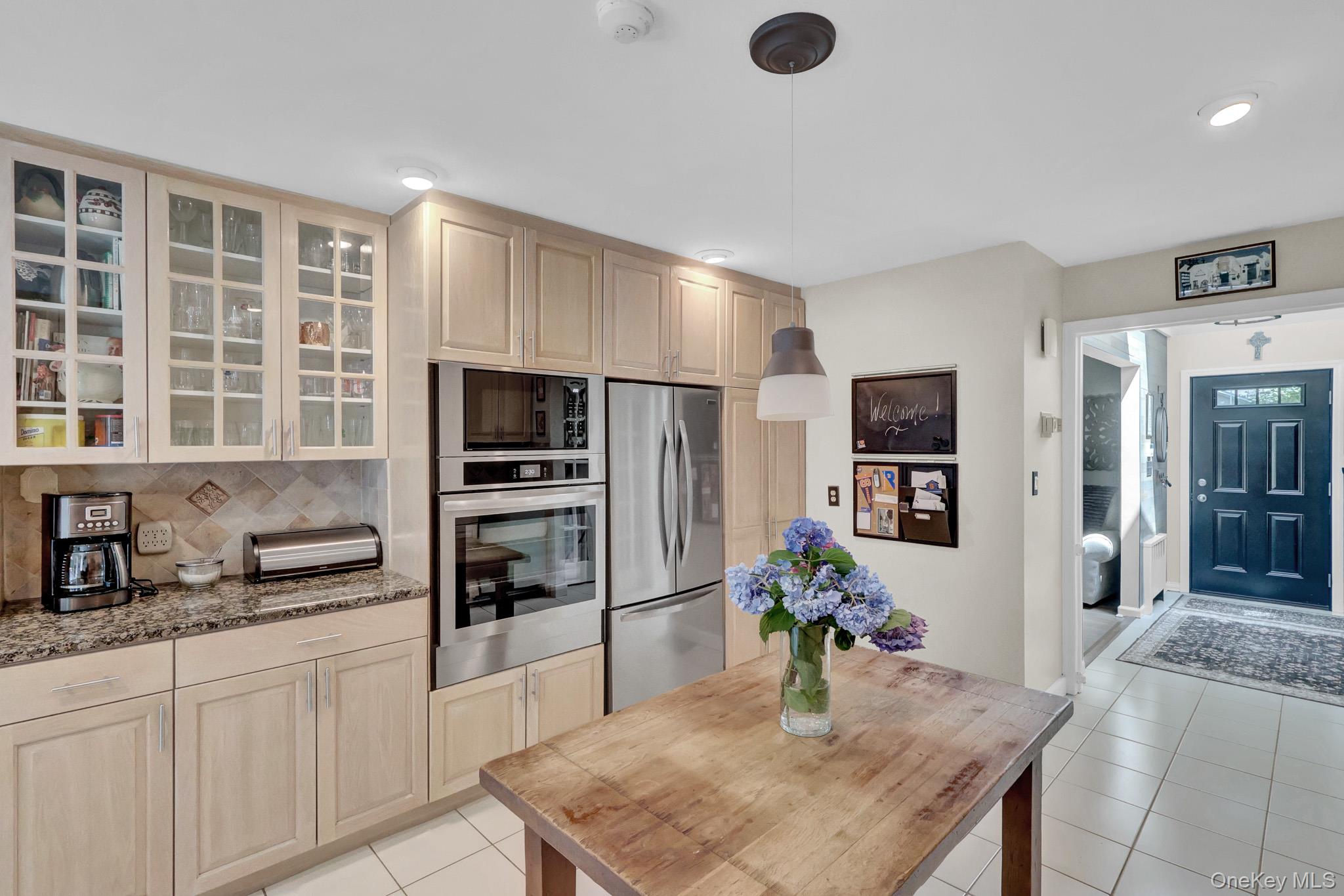 121 Old Field Road Huntington, NY 11743 - Photo 12 of 38