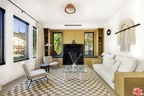 $5,295,000 | 6310 Mirror Lake Drive, Los Angeles, CA 90068