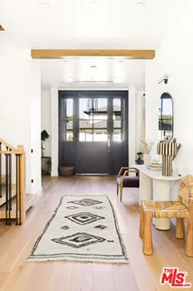 $5,295,000 | 6310 Mirror Lake Drive, Los Angeles, CA 90068