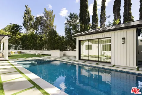 $5,295,000 | 6310 Mirror Lake Drive, Los Angeles, CA 90068