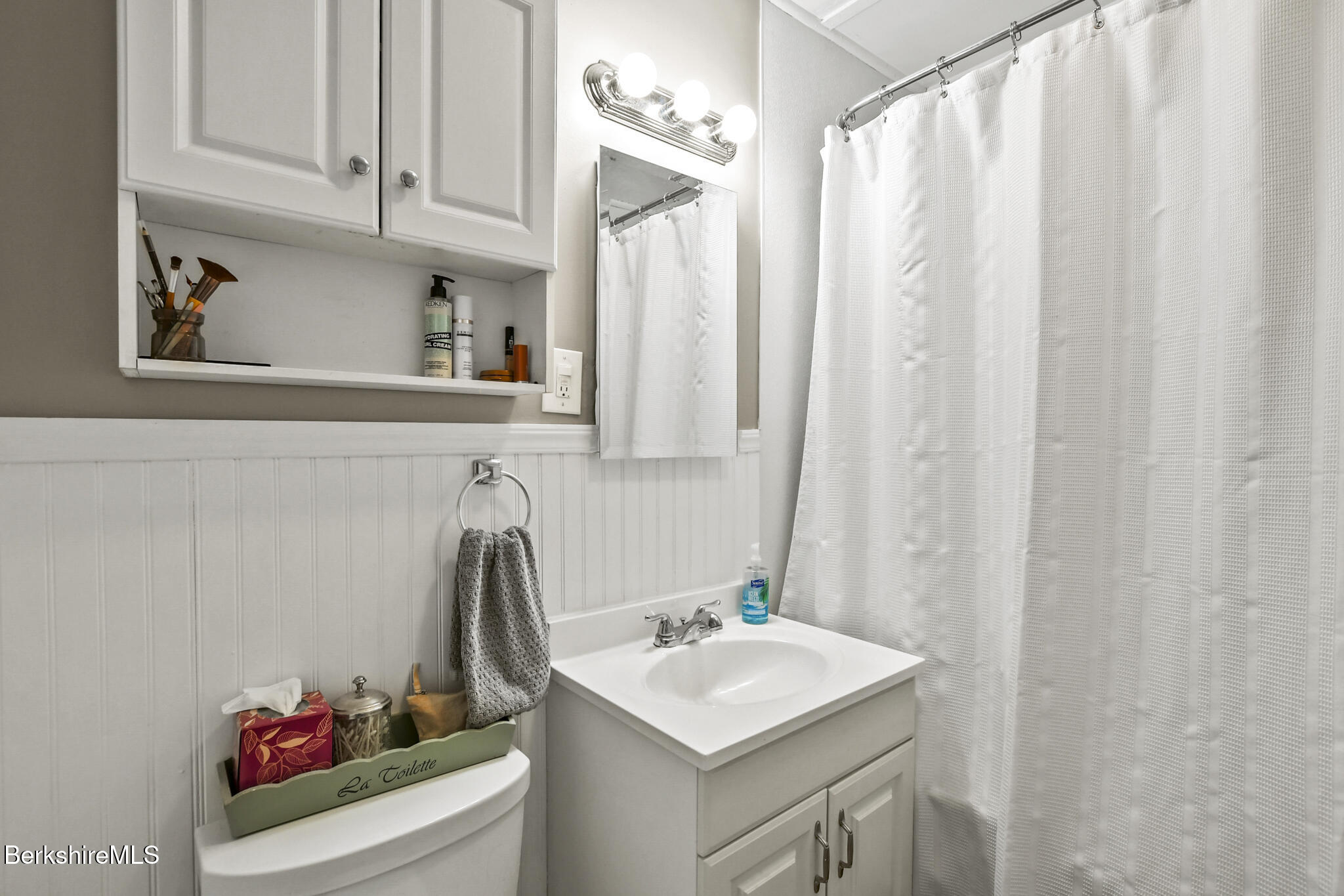 40 Gordon Street Pittsfield, MA 01201 - Photo 19 of 33 Bath