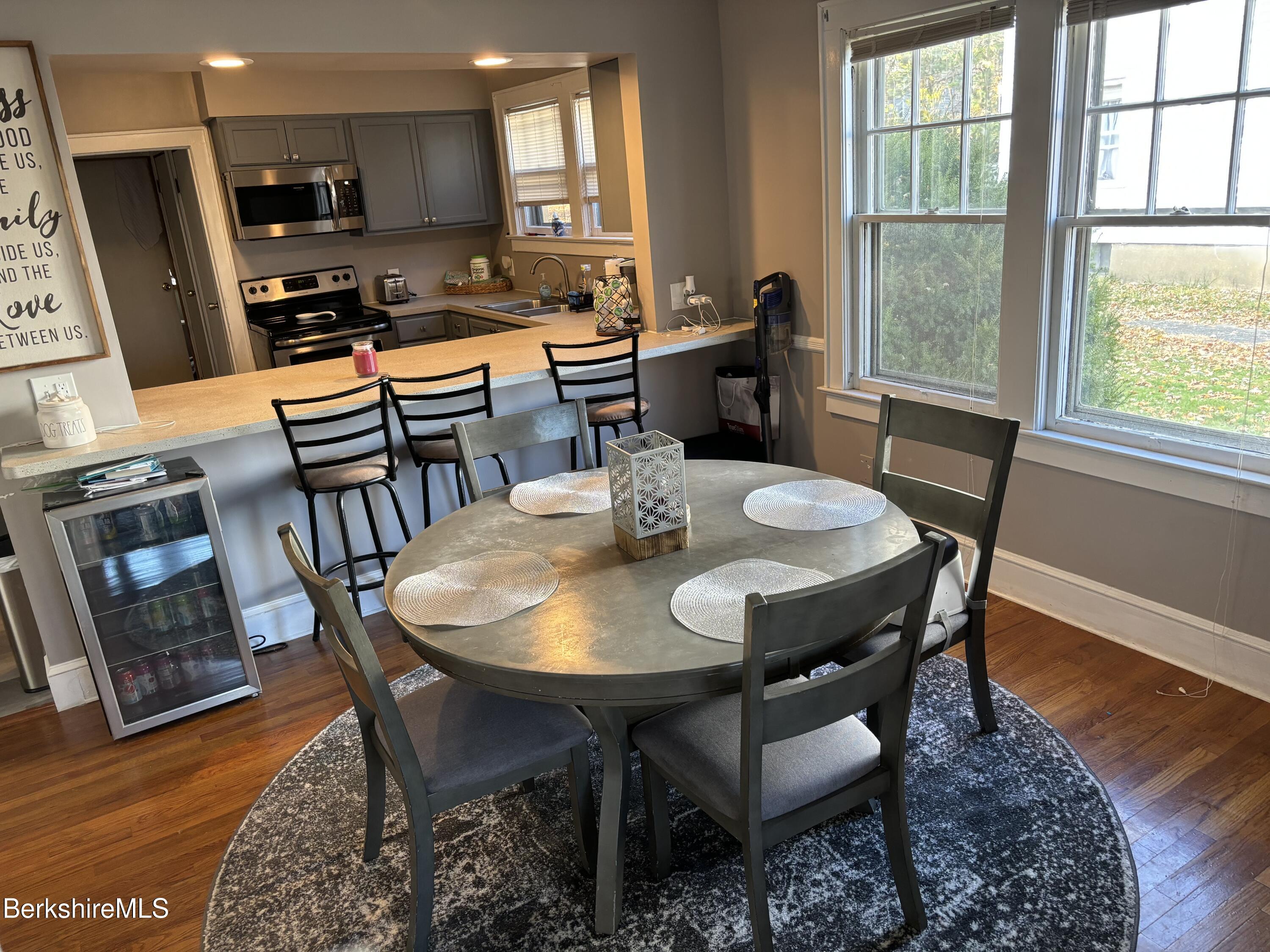 40 Gordon Street Pittsfield, MA 01201 - Photo 25 of 33 1st Floor Dining