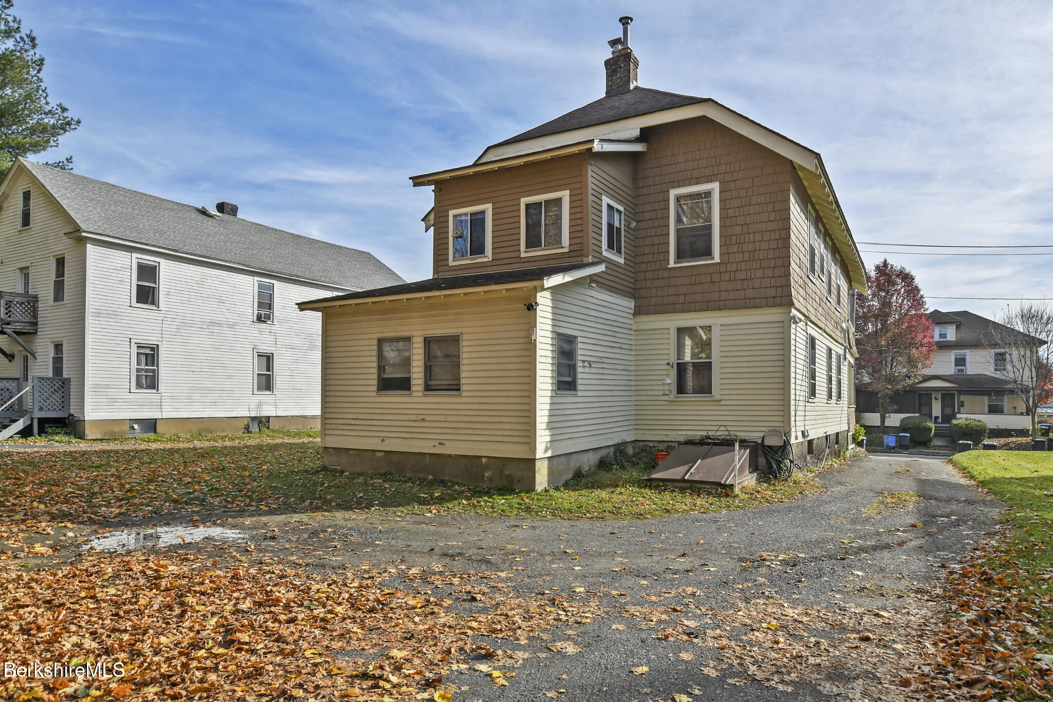 40 Gordon Street Pittsfield, MA 01201 - Photo 32 of 33 Back