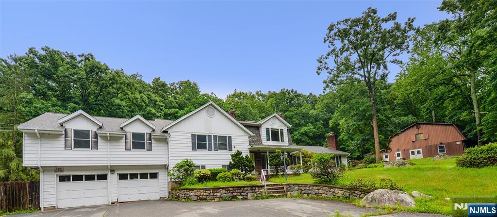 105 Ricker Drive Ringwood, NJ 07456 - Photo 2 of 33